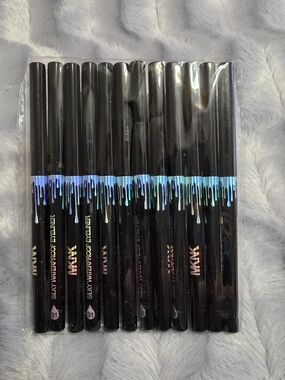 MKNK Silky Waterproof Eyeliner Pen - Black